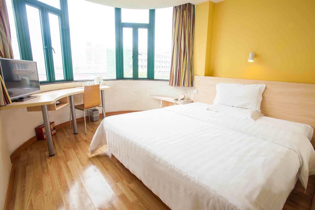 7Days Inn Guangzhou Tianhe Tangxia Junjing Huayuan 객실 사진